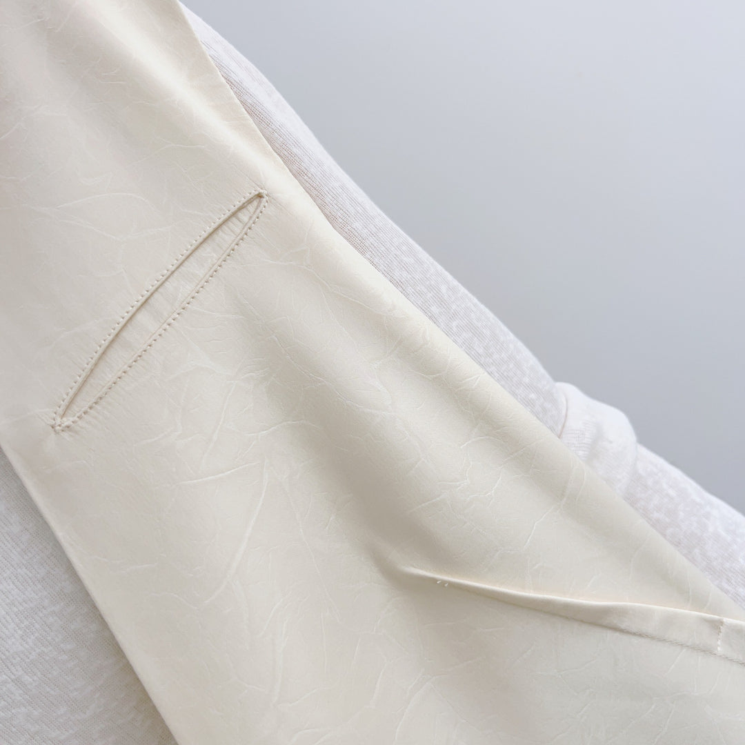 Dame vest i elegant snit med praktiske knapdetaljer Stilla