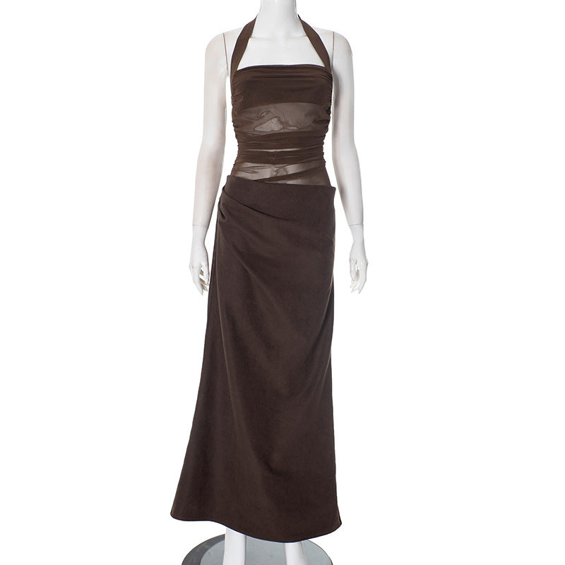 Femme Halter Neck Maxi Kjole med elegant Draperet Detalje Stilla