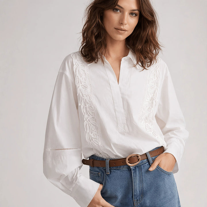Damer Elegant Bluse med fine Broderidetaljer Skovae