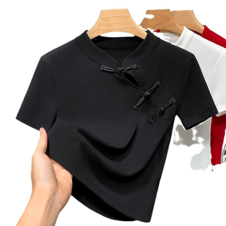 Dame Mode T-shirt med asiatisk krave og dekorative knapdetaljer Stilla