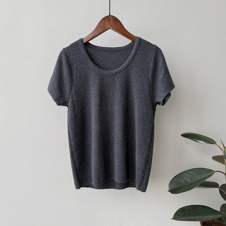 Dame simpel rund halsudskæring T-shirt i blødt materiale Stilla