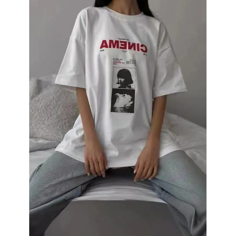 Dame T-shirt med kunstnerisk grafikelement og afslappet snit Stilla