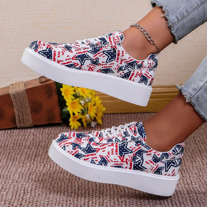 Dame Sneakers med moderne stjernemønster og skridsikker profileret sål Stilla