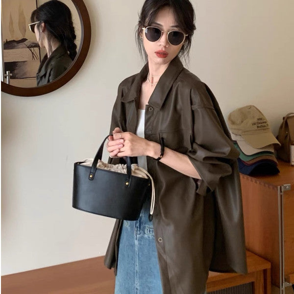 Kvinders yderjakke i moderigtig oversized stil med praktiske lommer Skovae