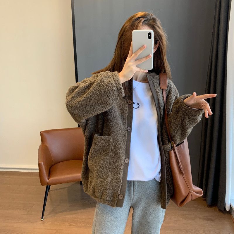 Kvindernes fluffy oversized jakke med store lommer