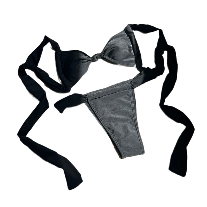 Dame bikini sæt med gennemført knudedetalje og justerbare stropper Stilla