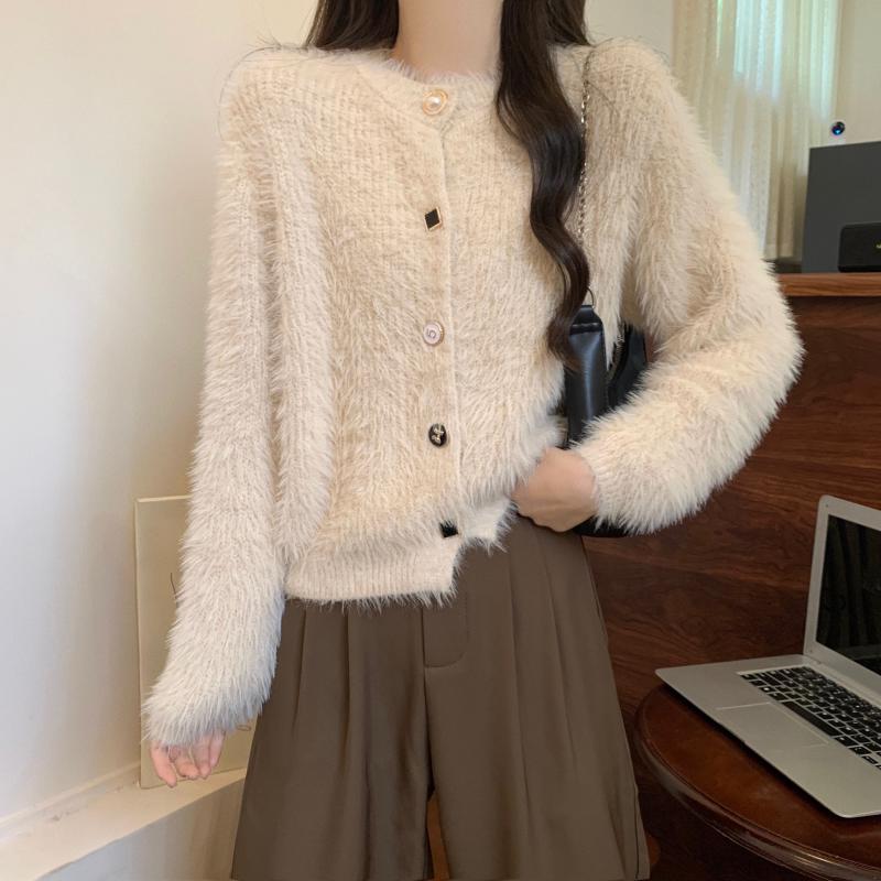 Kvinders hyggelige cardigan med knapbar design og elegant flair Stilla