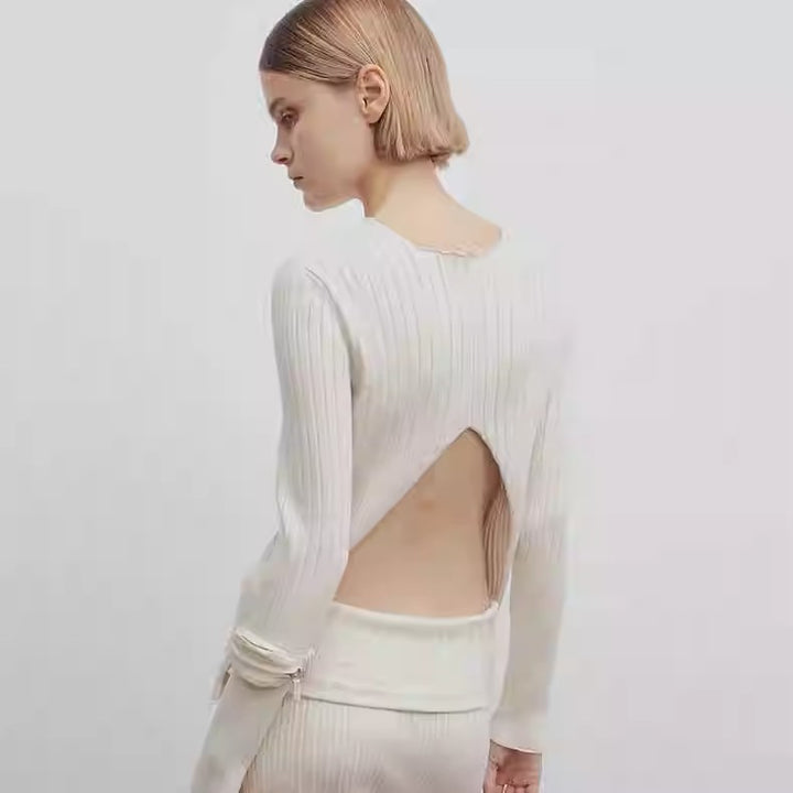 Dame højtskåret strikpullover med fint ribmønster og elegante ærmer Stilla