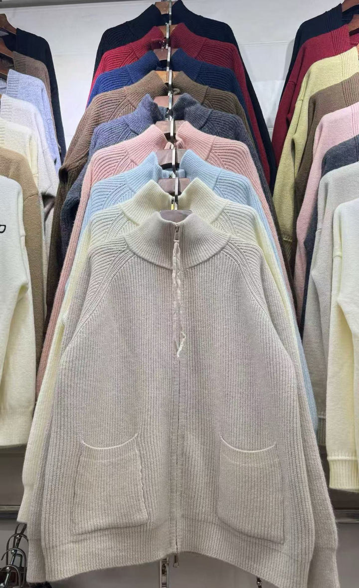 Kvinder cardigan med høj krave og praktiske lommer Stilla