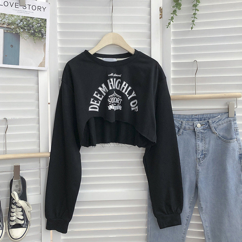 Femme Skåret Grafisk Sweatshirt med Stilfuld Statement Stilla