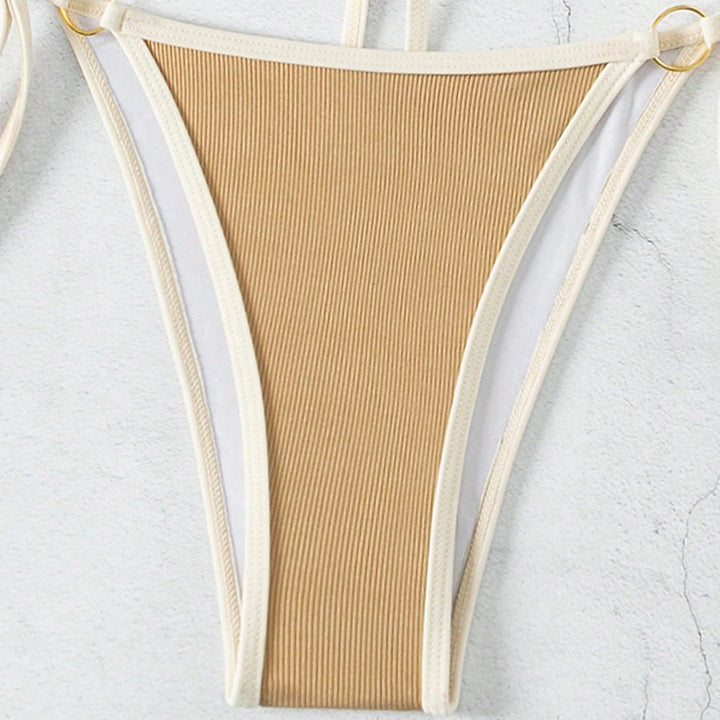 Dame Triangel-Bikini med justerbare stropper og fashionable accenter Stilla