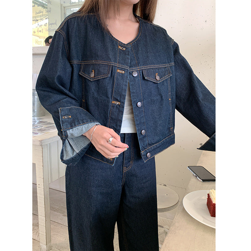 Damer moderne Jeansjakke med klassiske klaftasker og generøs pasform Stilla