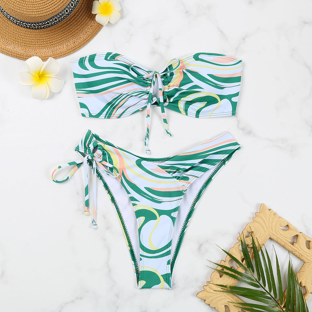Dame Bandeau-Bikini sæt med legende knudedesign og højt benudskæring Stilla