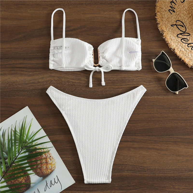 Dame Triangel-Bikini med raffineret ribdesign og justerbare stropper Skovae