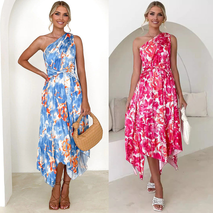 Dame Maxikjole med asymmetrisk snit og flydende floral-design Stilla