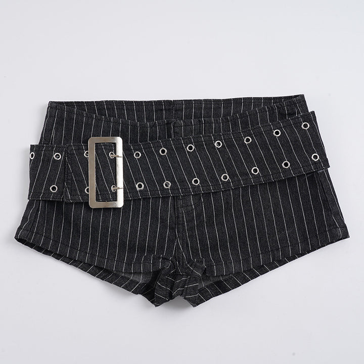 Dame fashionable shorts med bredt bælte og dekorative øjer Skovae