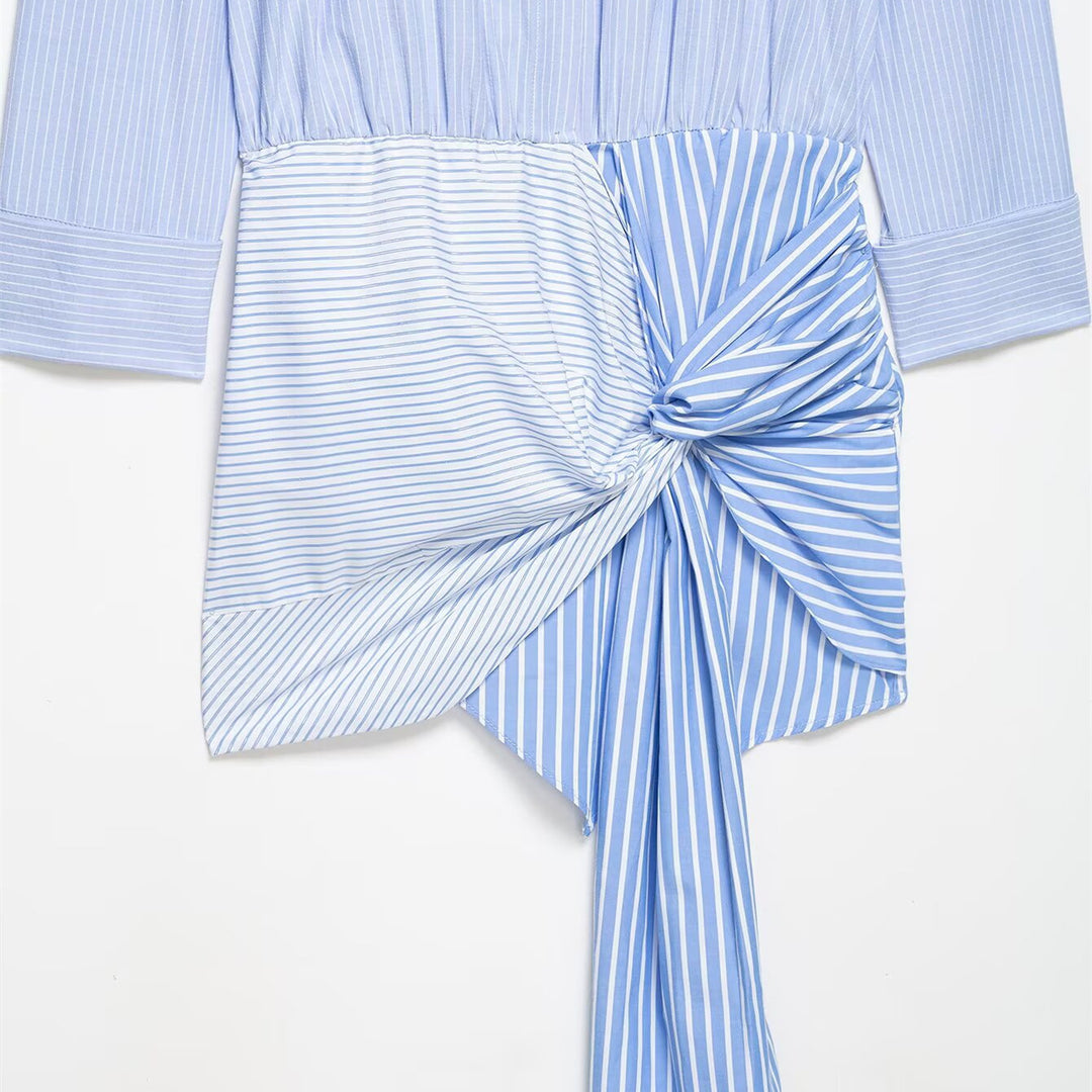Damebluse med asymmetrisk knude og raffineret drapering Skovae