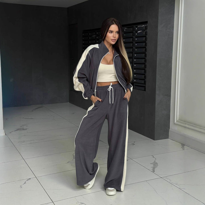 Kvinders oversized tracksuit med grafisk print og brede bukser Stilla