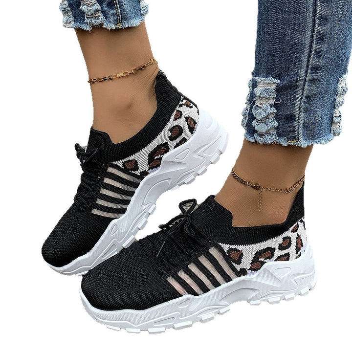 Dame Sporty Sneakers med åndbart strikket overflade og fleksibelt såleprofil Stilla