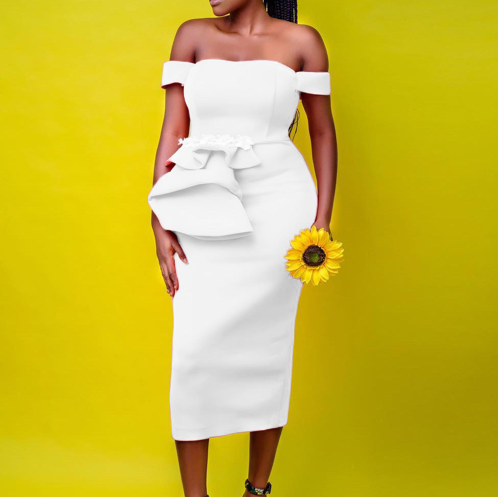 Dame Etuikjole med Off-Shoulder Design og elegant Rüschenapplikation Stilla