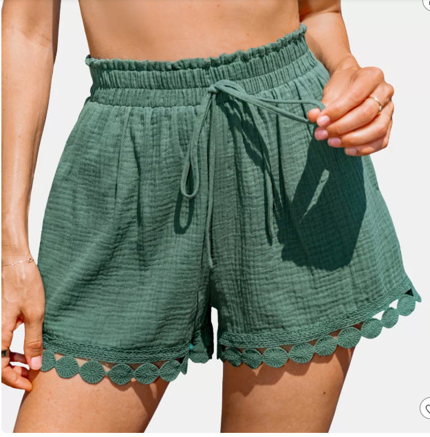 Dame løs shorts med elastisk talje og dekorativ hækleafslutning Stilla