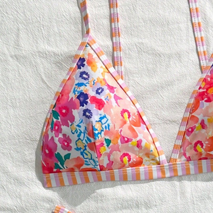 Dame Triangel-Bikini-Sæt med blomsteragtigt mønster og legende design Skovae