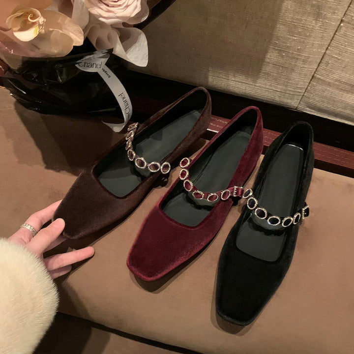 Dame Elegante Firkantede Tå Mary Jane Flats med Dekorative Ædelstensremme Stilla