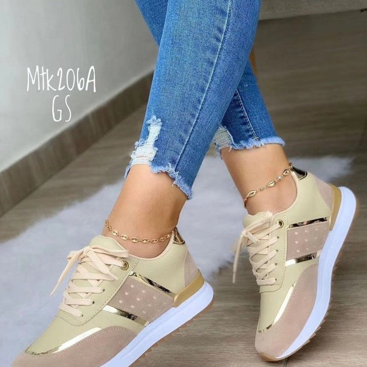 Dame Sneakers med elegante metallic-detaljer og åndbart overfladestruktur Stilla