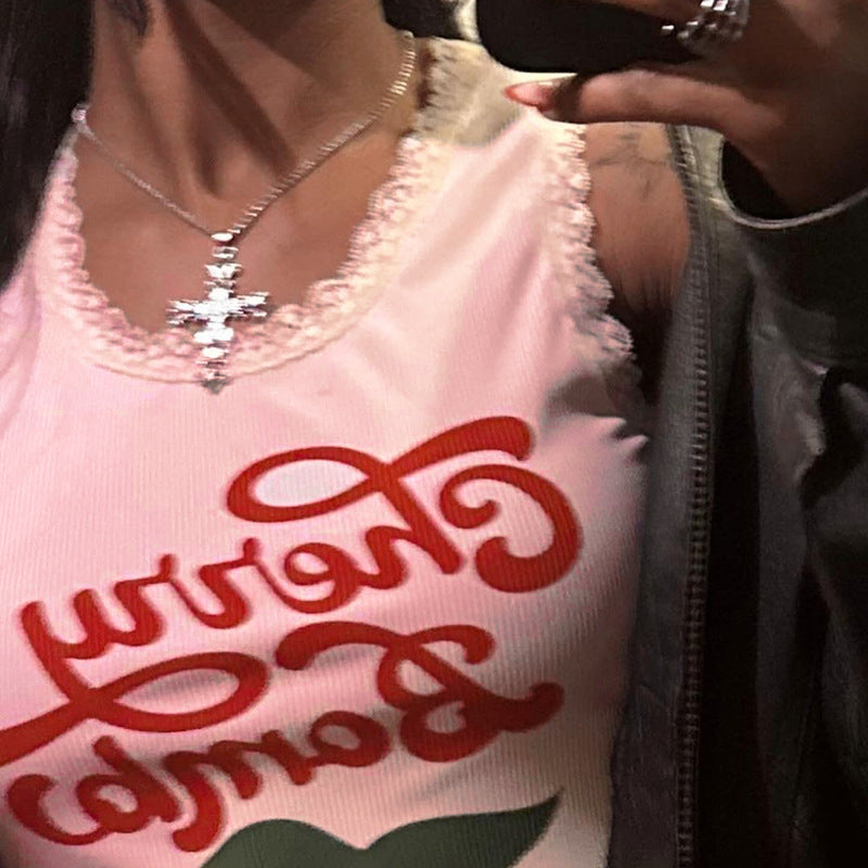 Dame casual crop top med charmerende spids kant og glad print Skovae