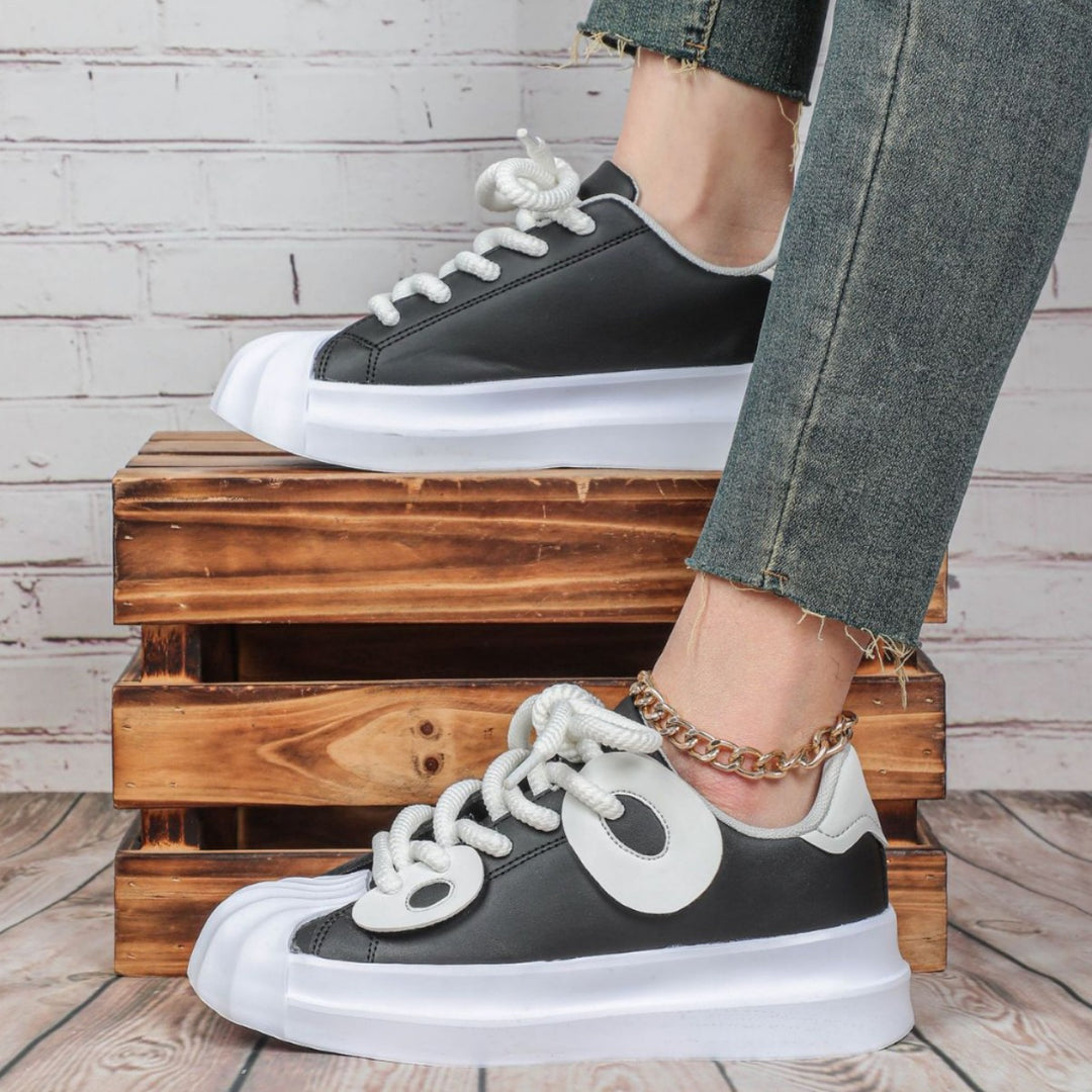 Dame Mode Sneakers med unikke dekorelementer Stilla