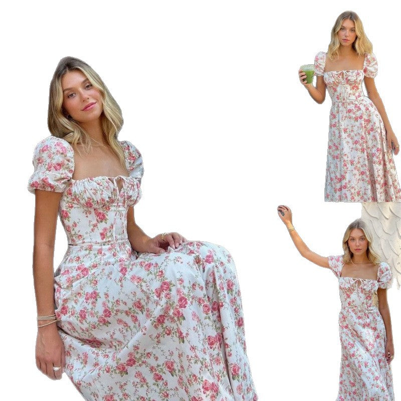 Dame Maxi-kjole med blomsterprint, puffærmer og høj slids Stilla