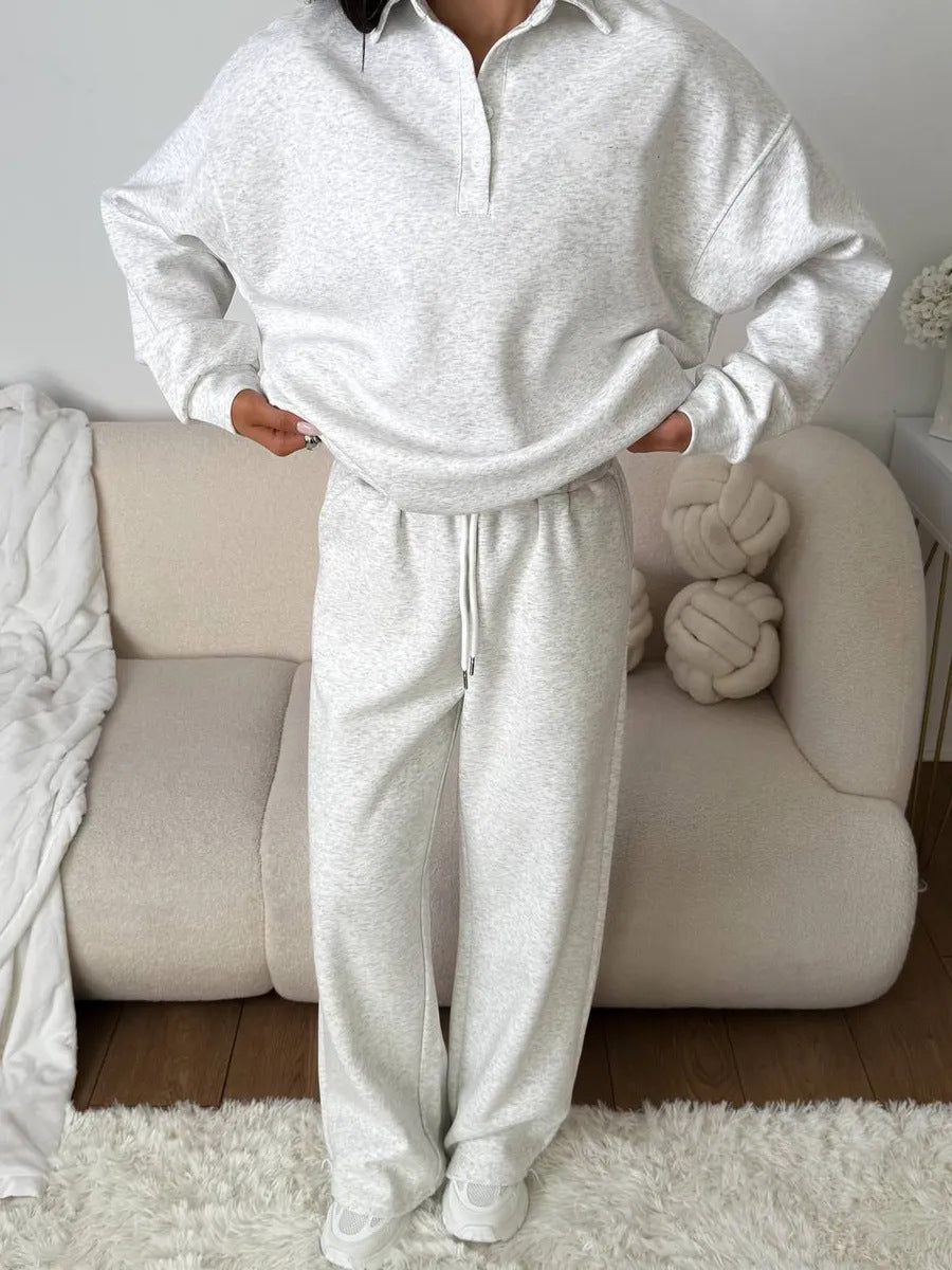 Kvinders sporty loungewear sæt med høj krave og vid skæring Skovae
