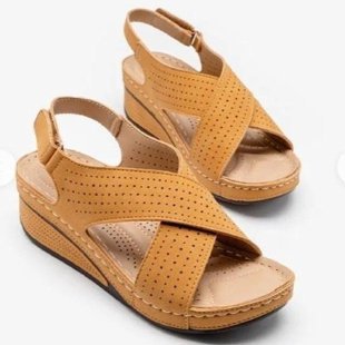 Dame wedge-sandaler med åndbar hulmønster og elastisk remdesign Stilla