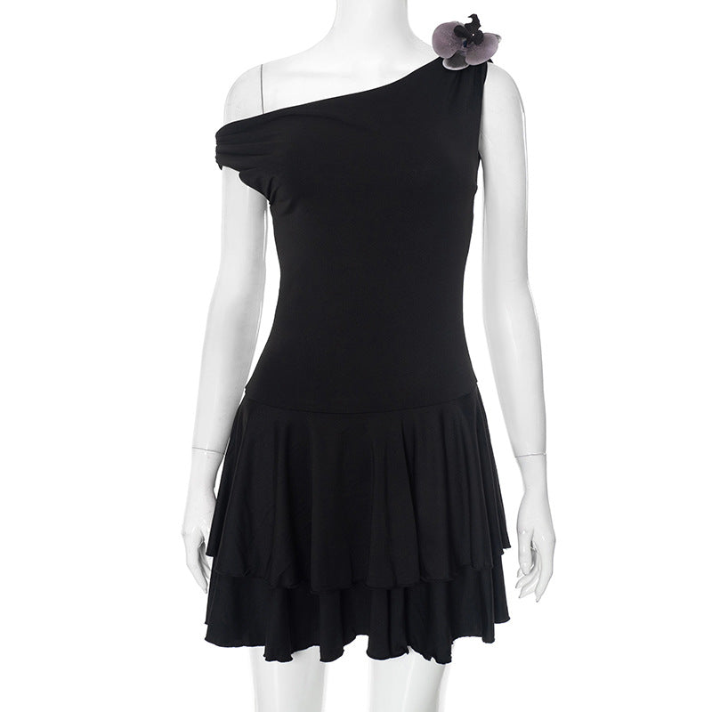 Femme Off-Shoulder Ruffleskaterkjole Stilla
