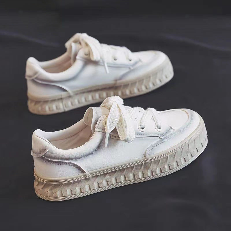 Dame sneakers i trendy chunky-stil Stilla