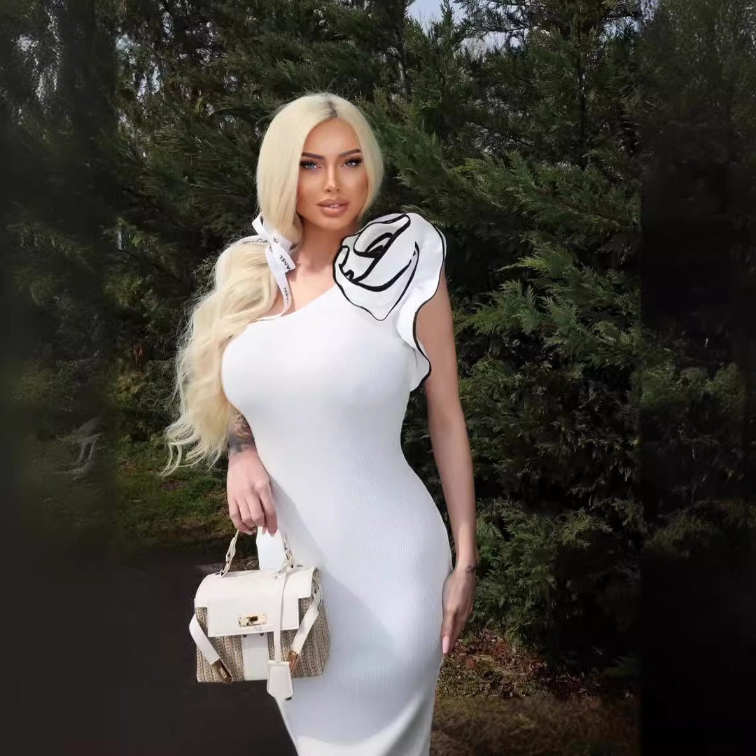 Dame Elegant Maxikjole med asymmetrisk design og legende flæseaccent Skovae