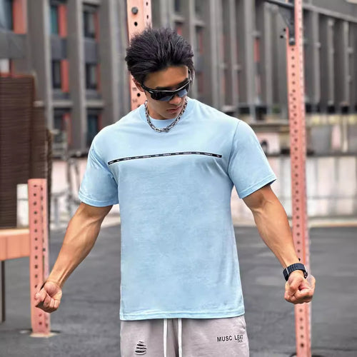 Herrer Mode-T-shirt med moderne skrift og afslappet pasform Stilla