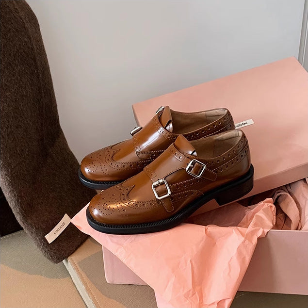 Dame herresko med dobbelt spænde lukning og elegant hul mønstring Stilla