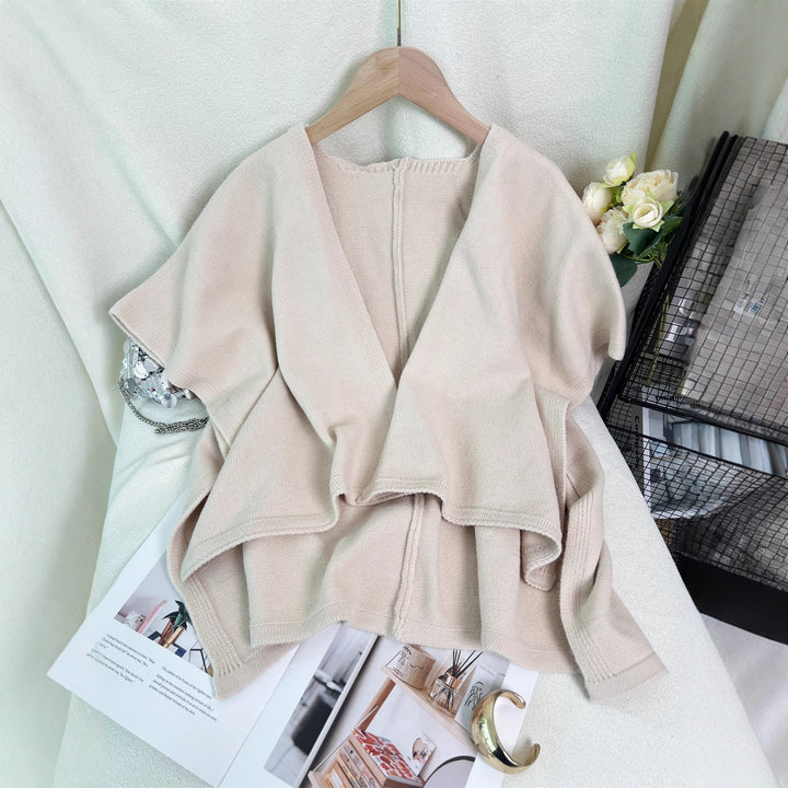 Kvinders alsidige cardigan med asymmetrisk snit og dyb V-hals Stilla