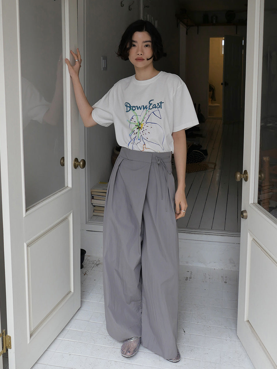 Dame T-shirt med floralt design og afslappet pasform Stilla
