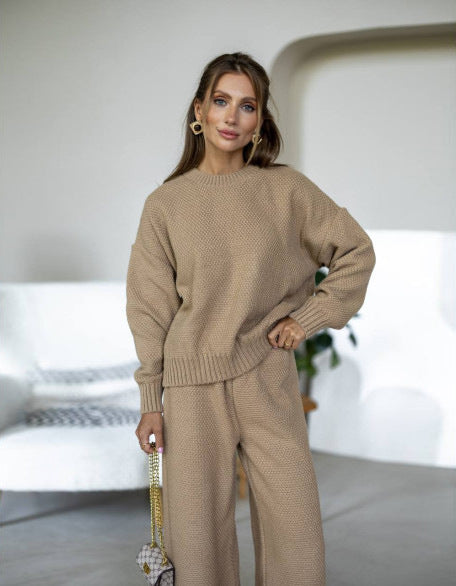 Kvinders hyggelige strikket sweater med moderne snit og bred kant Skovae