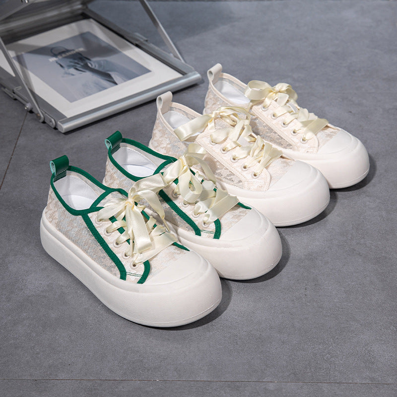 Dame Behagelige Plateau-Sneakers med elegant spids-overflade og moderigtig satin-snøring Stilla