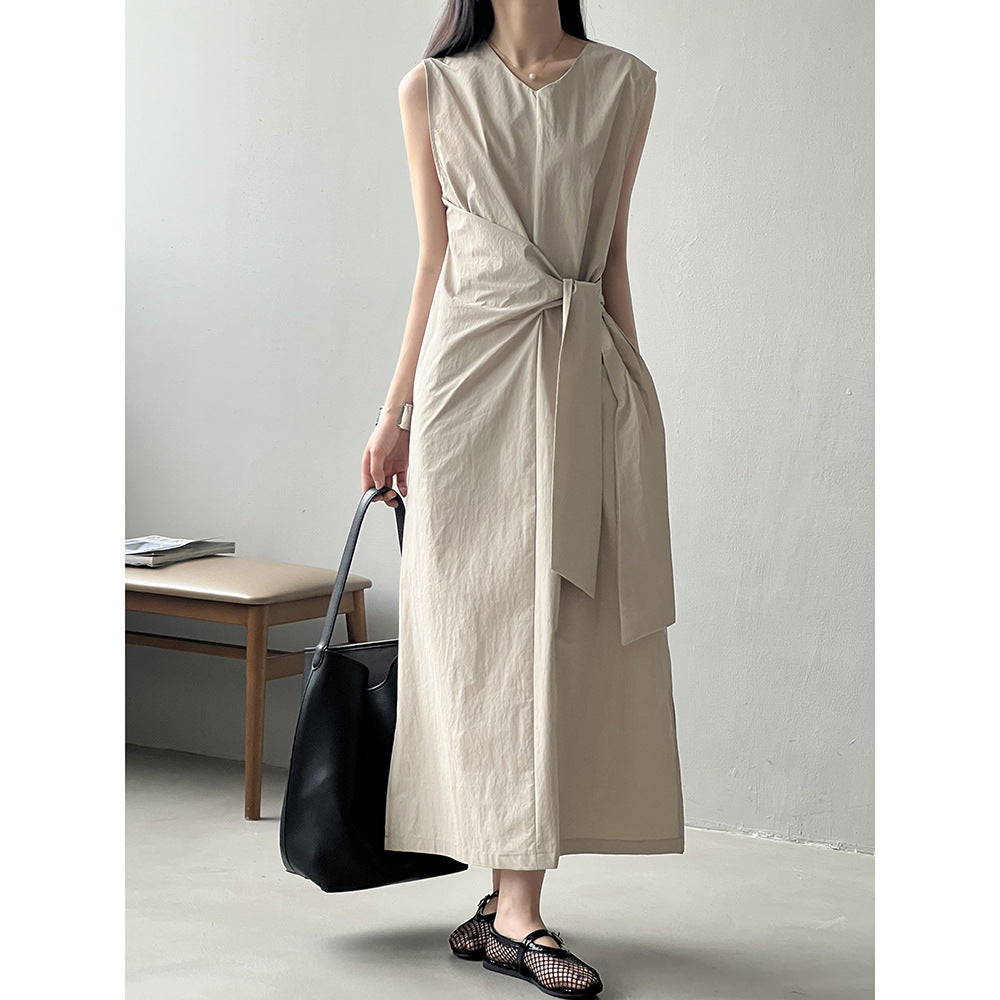 Dame slyngekjole lavet af let bomuldsblanding med elegant taljebælte Stilla