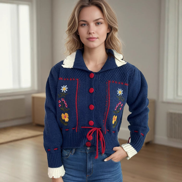 Kvinde cardigan med blomst broderi og moderne snorelukning Stilla