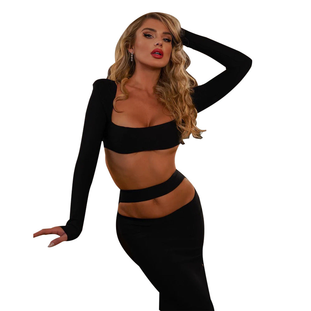 Dame sæt bestående af crop top og høj talje nederdel med lange ærmer Stilla