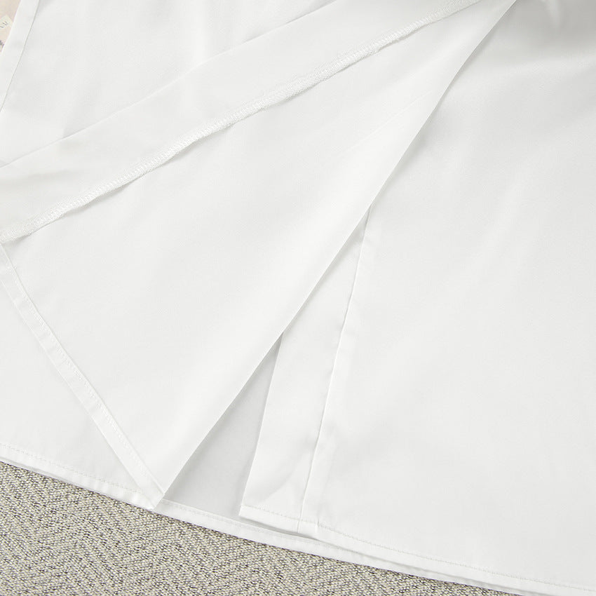 Dame satin morgenkåbe med elegante spidsdetaljer Stilla