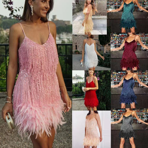 Kvinders glitrende minikjole med frynse detaljer og off-shoulder design