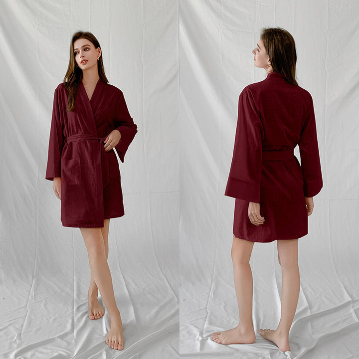 Dame Kimono-kåbe med elegante lange ærmer og praktiske lommer Stilla