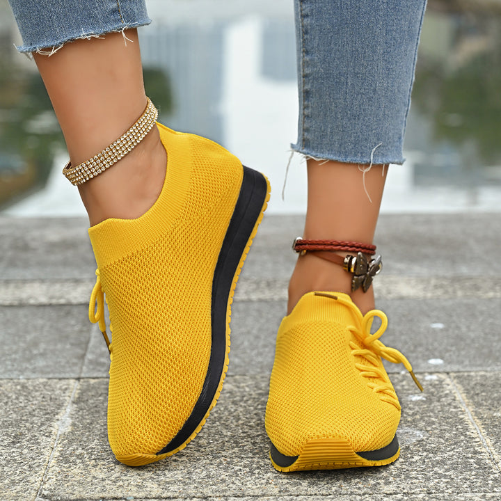 Dame Åndbare Sneakers med elastisk Overdel og skridsikker Sål Stilla
