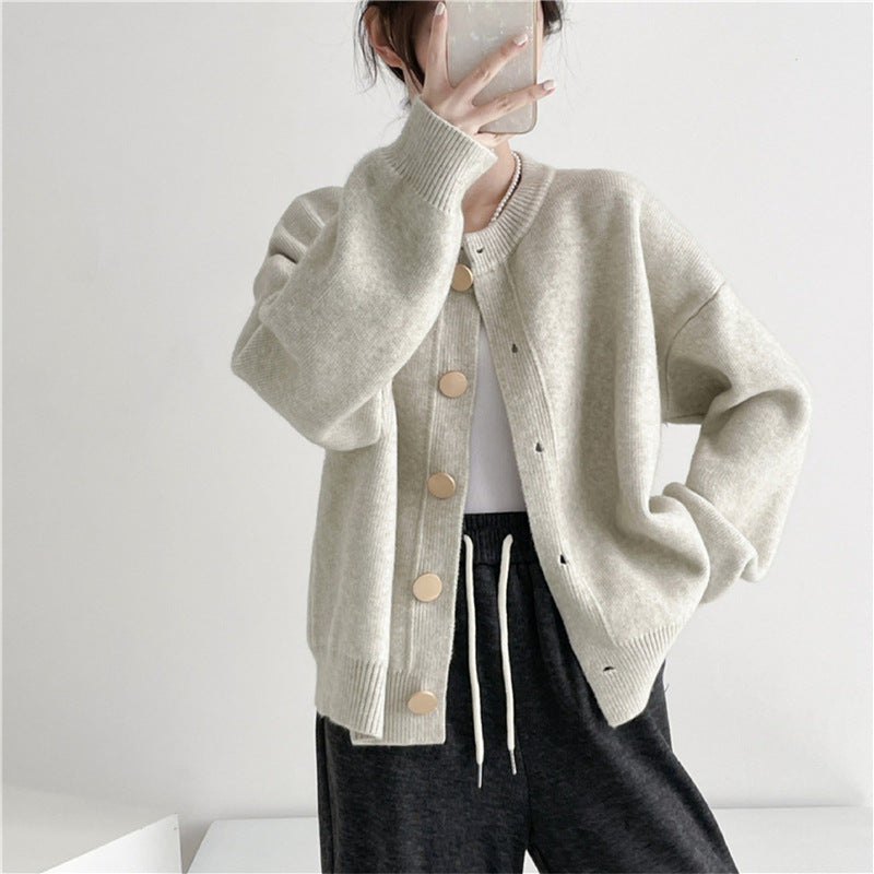 Femme Cozy Button-Up Strikpullover Stilla